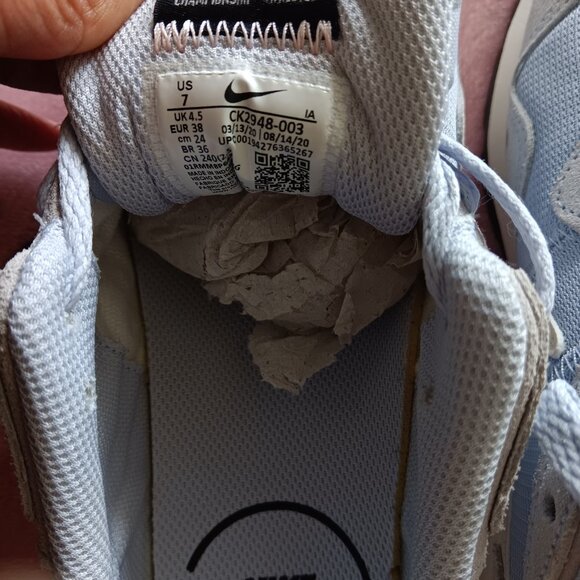 Nike Venture Runner - Picture 5 of 6